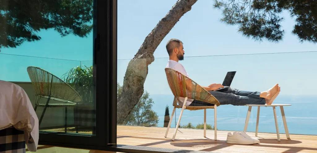 Najlepsze produkty IT do pracy zdalnej w 2024 roku-Incom Group