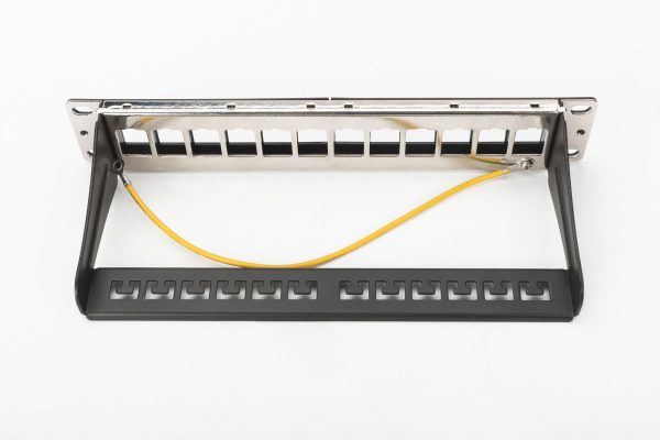  - Incom Group
 Patch panel pusty DIGITUS 10" 12 port 1U do modułów keystone (RAL 9005) 4016032280804